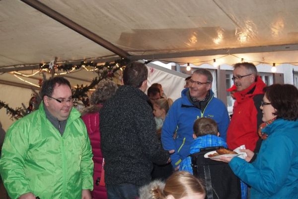 2014-weihnachtsmarkt-125DA0BF76-C11E-0882-1668-C32BD18F4588.jpg
