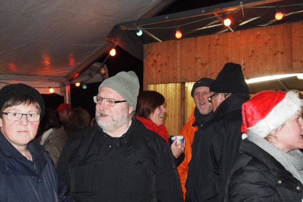 2014-weihnachtsmarkt-25DFC2F8A3-F6CA-F0DF-FB11-621E374817E3.jpg