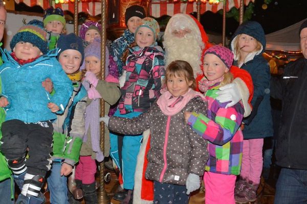 weihnachtsmarkt-2017-foto75AA243F-A774-087A-597C-617015C268D8.jpg