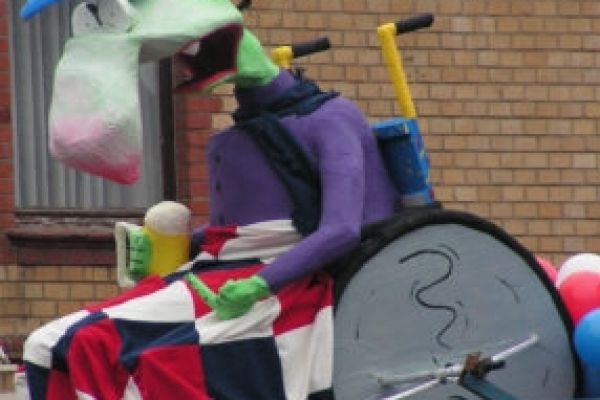 2007-symbol-karneval697918B8-EBCE-9440-D1CF-40F08F34DE89.jpg