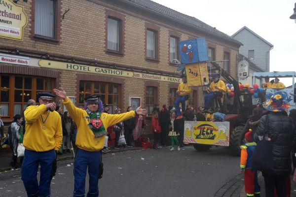 karneval2016-34DB83FE2F-602E-A3BB-2FBF-8479268454A3.jpg