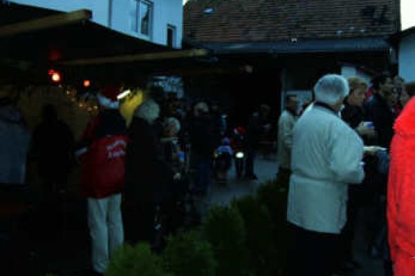 2003weihnachtsmarkt-06409867E0-414D-C07F-8FAB-2D3C7FF5F5FB.jpg